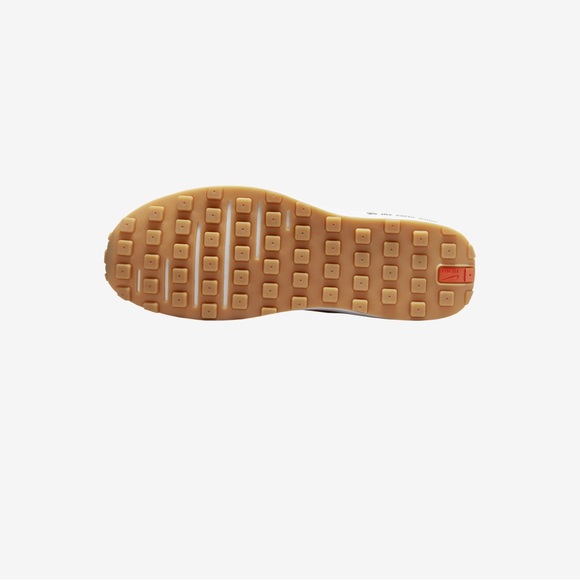 Nike Shoes Nike Mens Waffle Shoes Sneaker Go The Extra Miles And